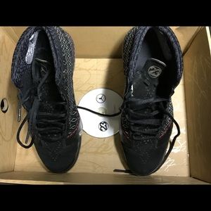 Xxlll Jordan’s good condition. Have original box.